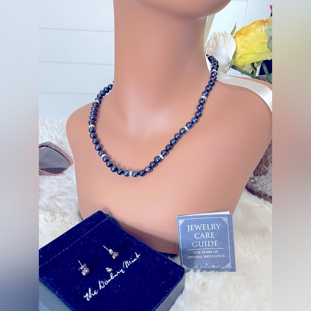 NIB❗️FINAL PRICE❗️Danbury Mint  Black Pearl Necklace With Free Matching Earrings - Picture 5 of 11